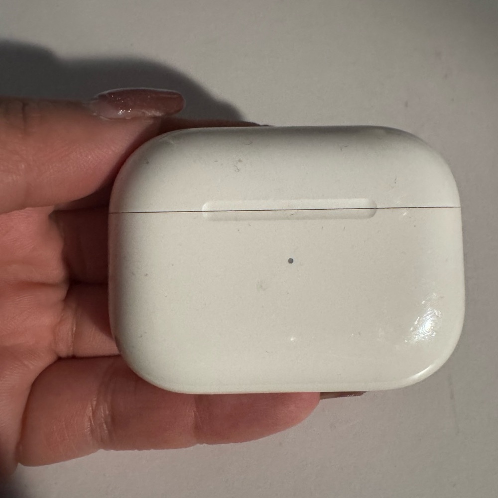 Sleek White Earbud Charging Case
